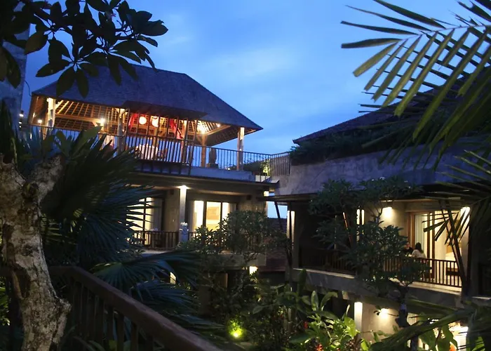 Purana Hotel 5*