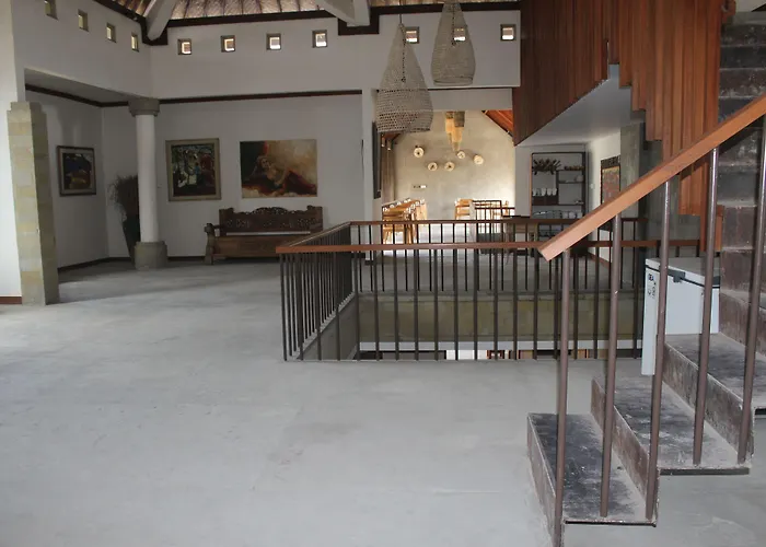 Purana Hotel Ubud