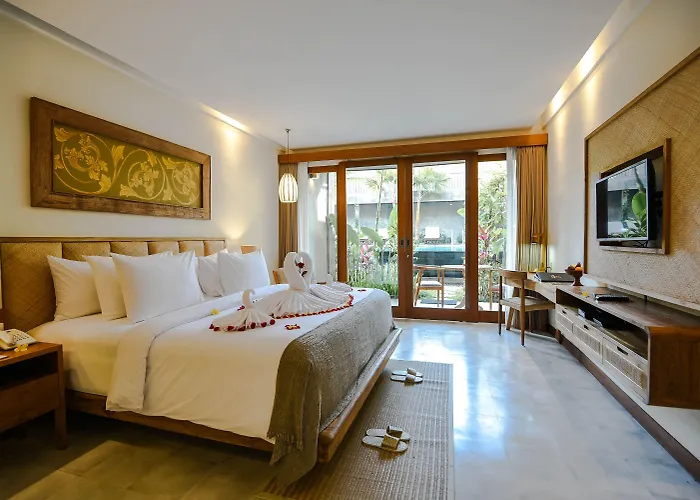 Purana Hotel 5*