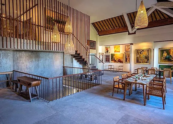 Purana Hotel