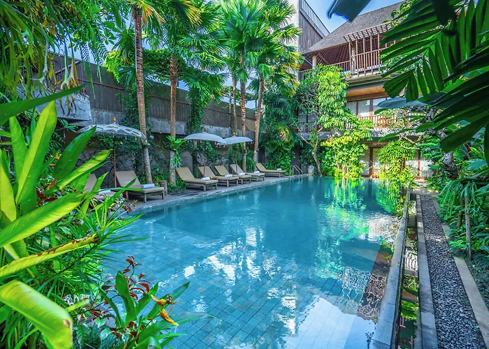 فندق Purana 5*