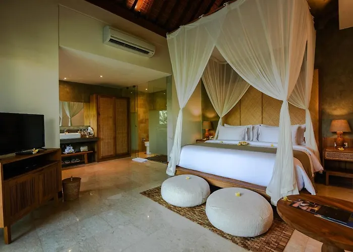 Purana Hotel Ubud