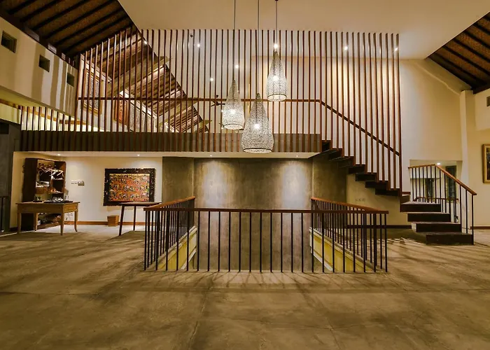 Hotel Purana 5*